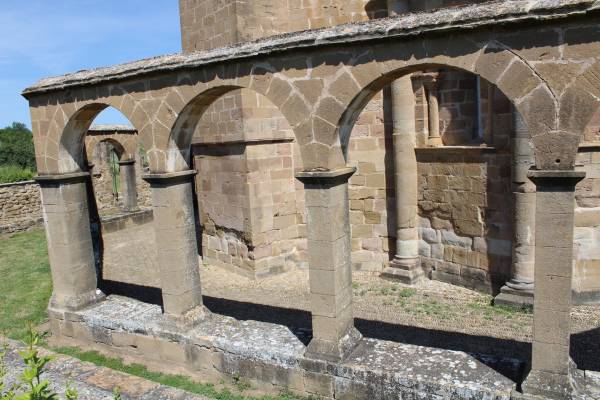 Caminosantiago.com | Iglesia de Santa María de Eunate